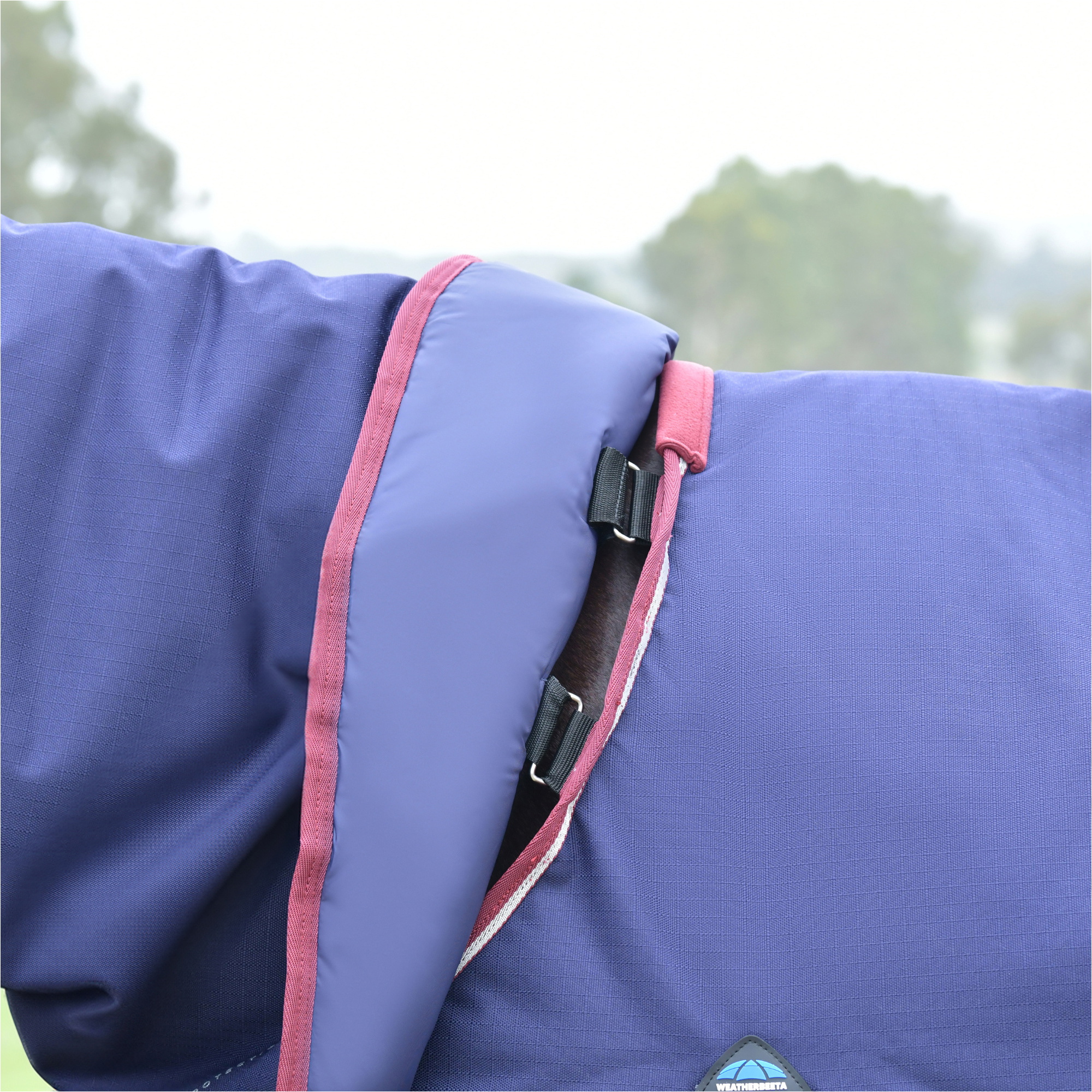 2025 WeatherBeeta Comfitec Essential Turnout Detach-A-Neck 1029014 - Navy